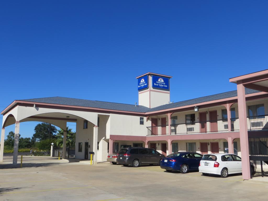 Americas Best Value Inn & Suites Hempstead Buitenkant foto