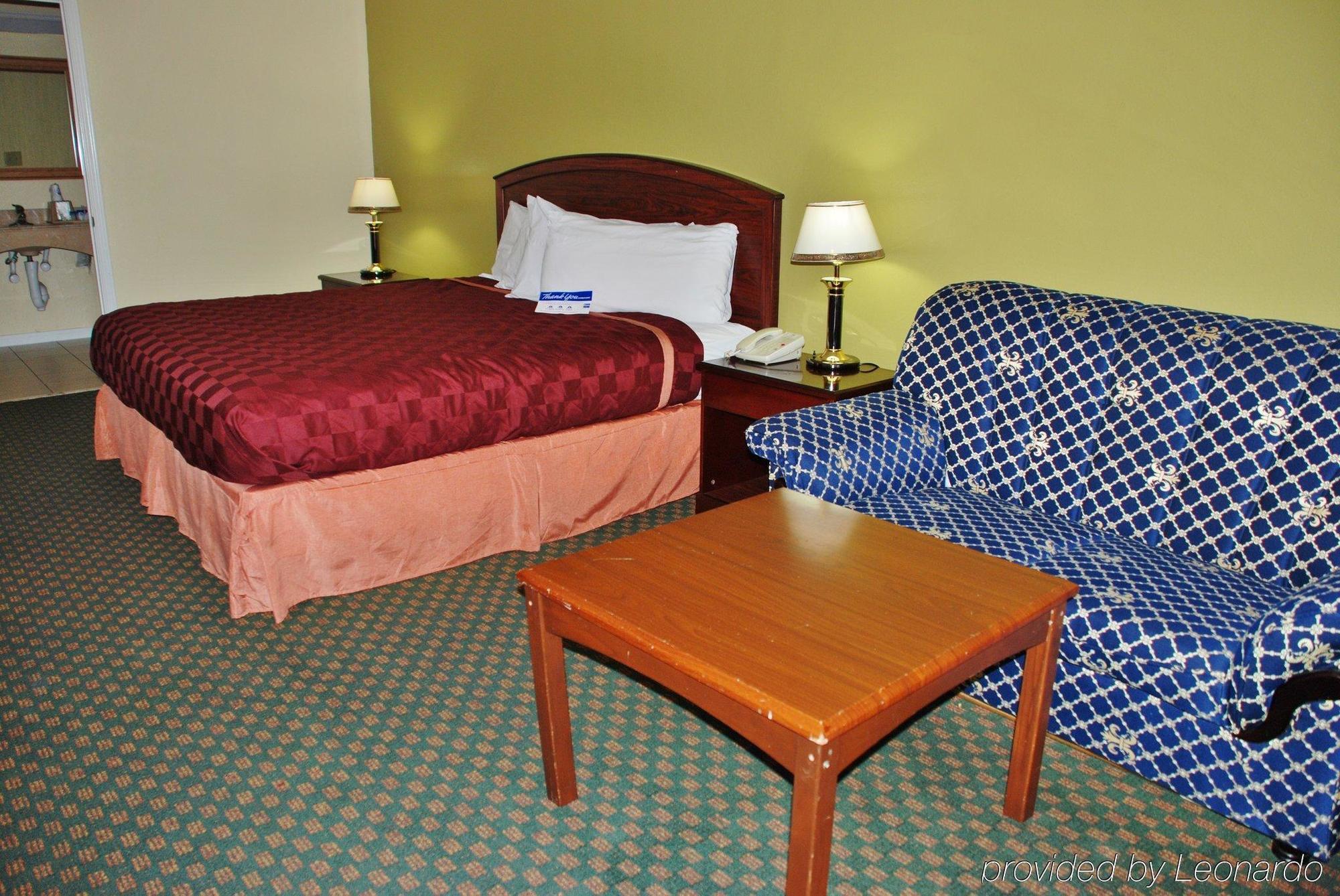 Americas Best Value Inn & Suites Hempstead Buitenkant foto