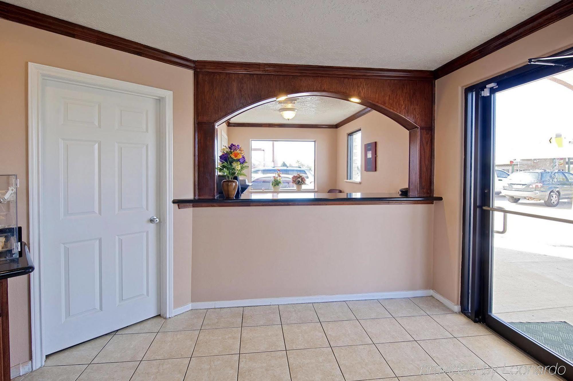 Americas Best Value Inn & Suites Hempstead Buitenkant foto