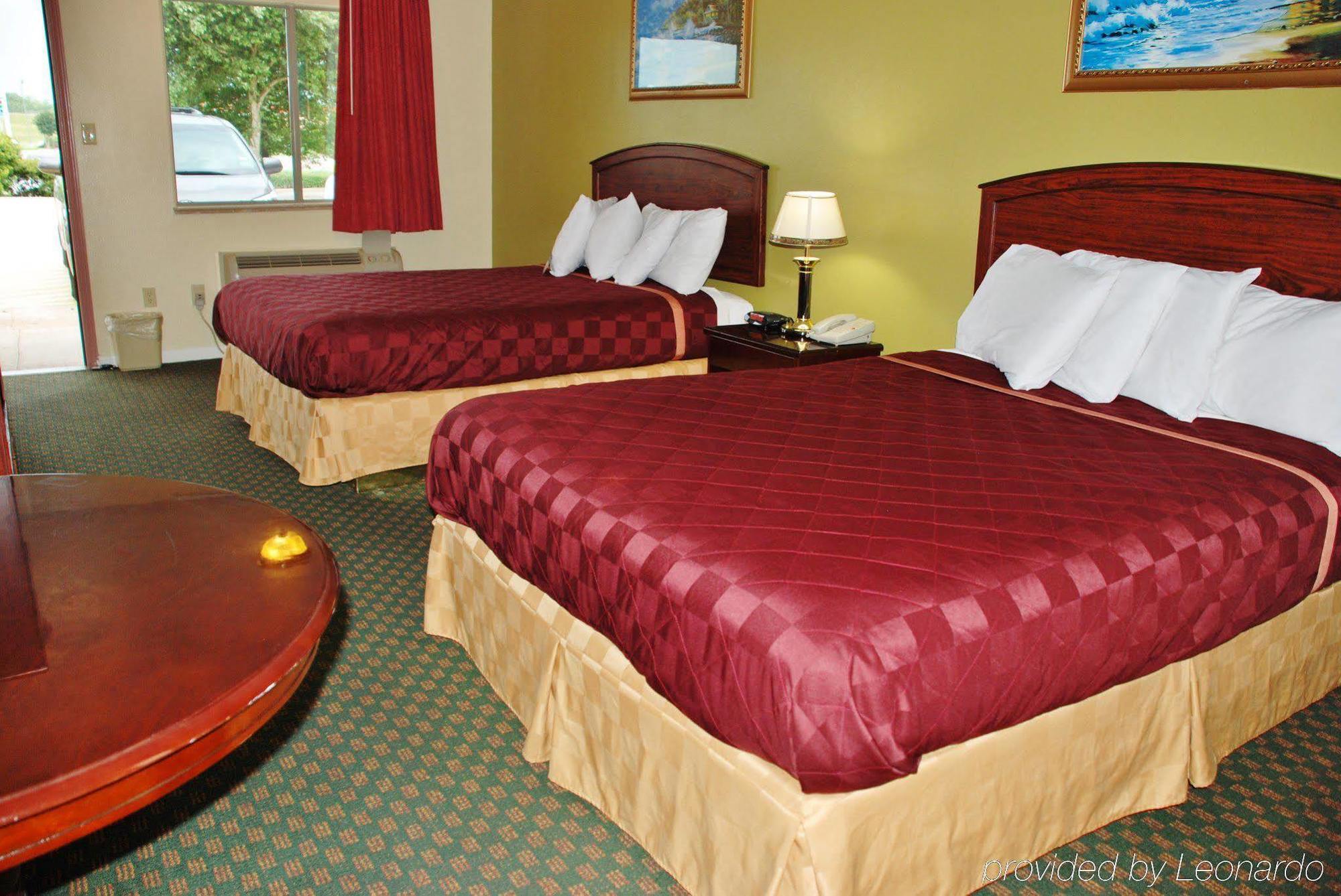 Americas Best Value Inn & Suites Hempstead Buitenkant foto