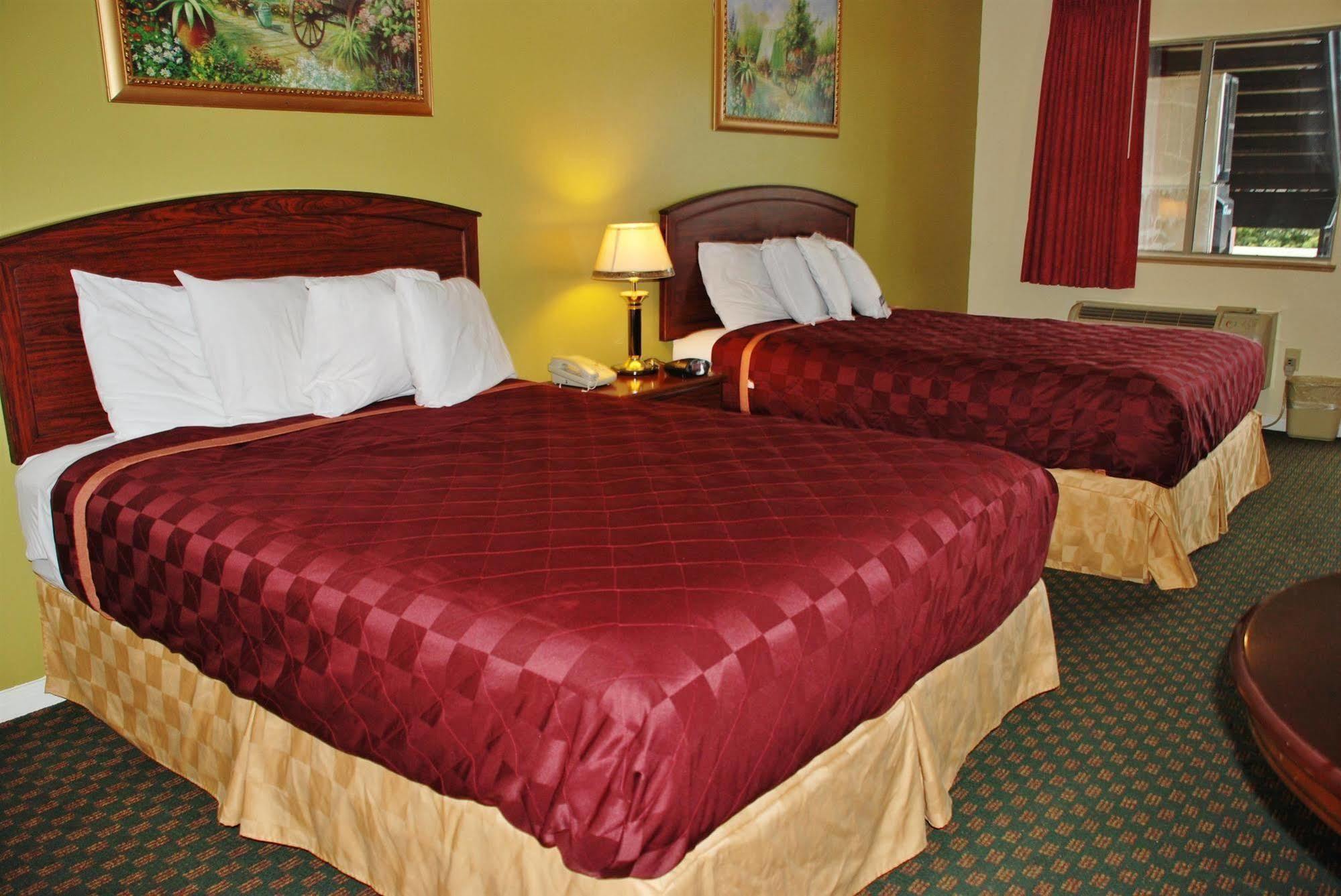 Americas Best Value Inn & Suites Hempstead Buitenkant foto
